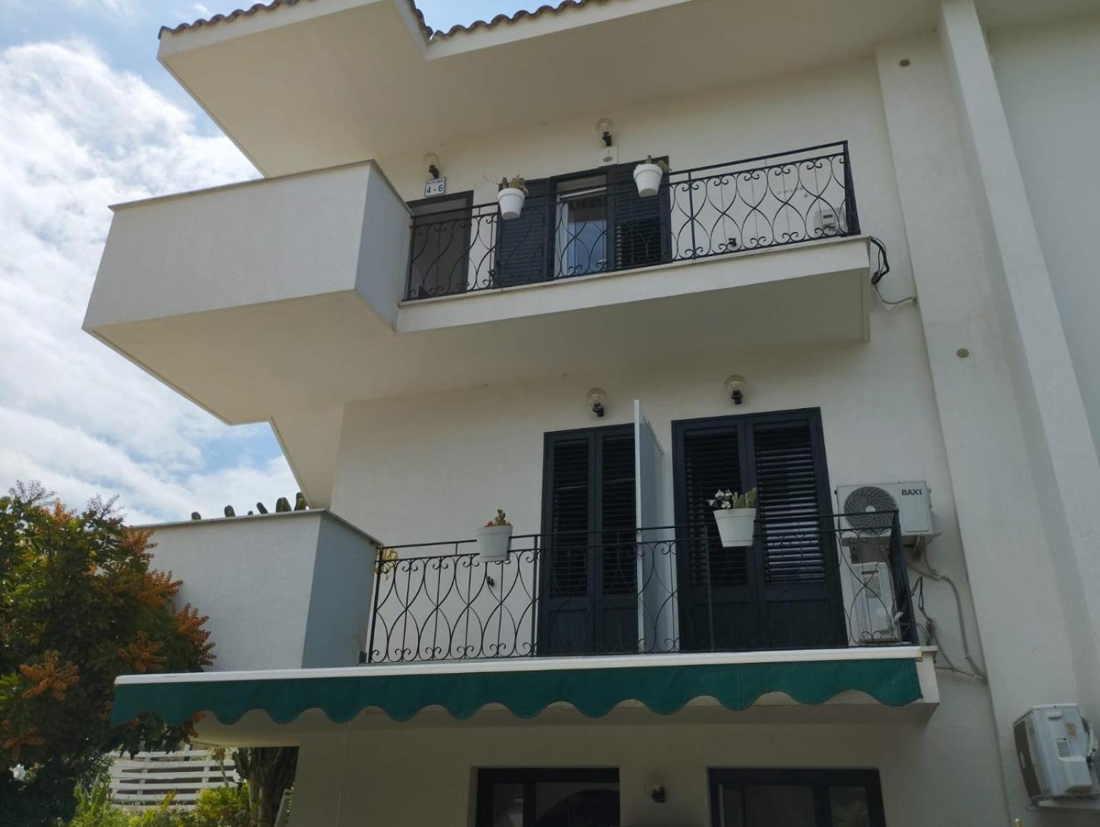 Fiore Di Loto Rooms Carini Εξωτερικό φωτογραφία