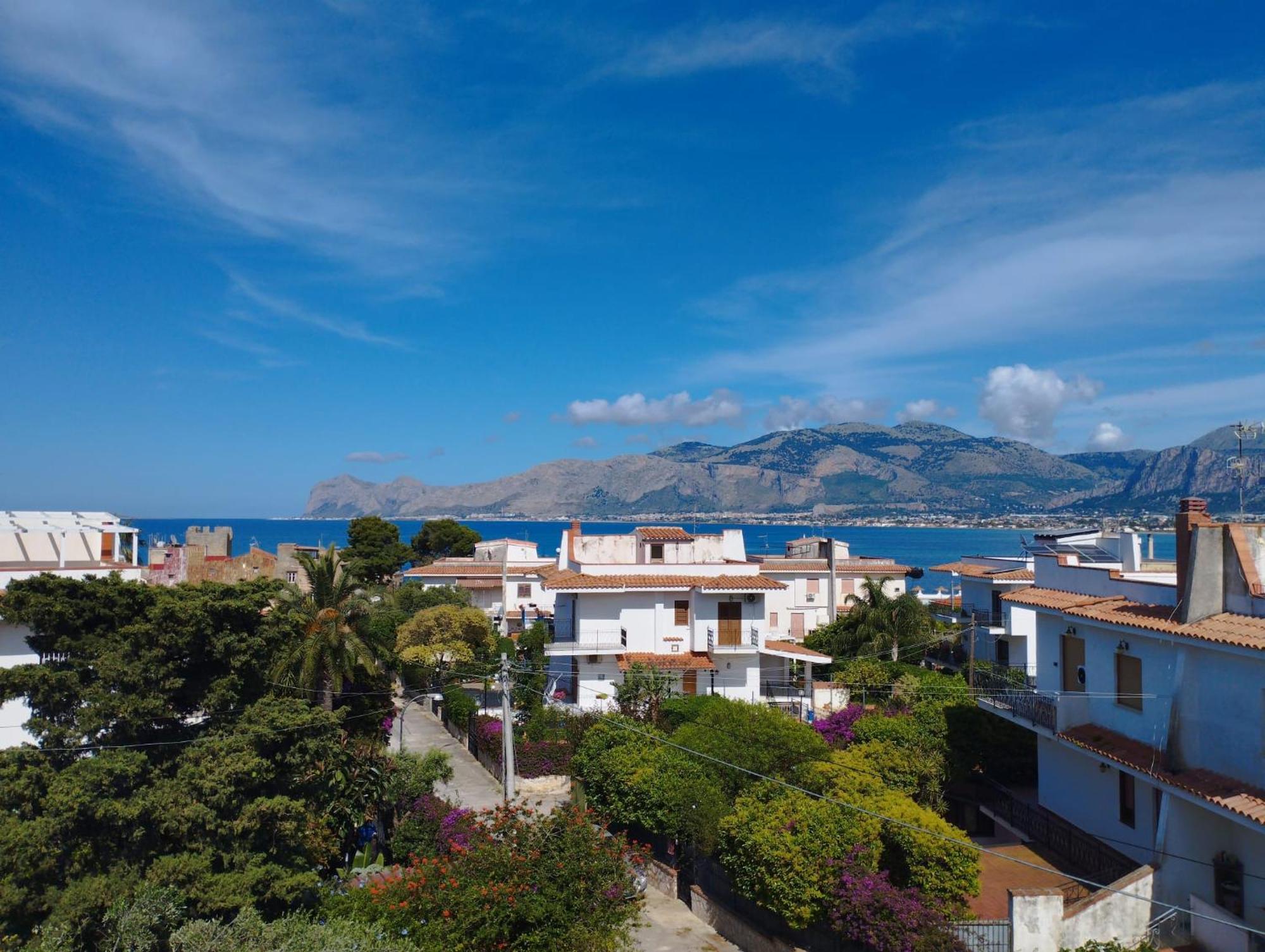 Fiore Di Loto Rooms Carini Εξωτερικό φωτογραφία